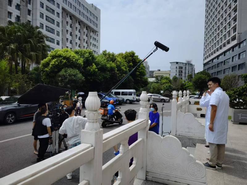 资中县广告片拍摄公司低成本实现高规格制作的诀窍